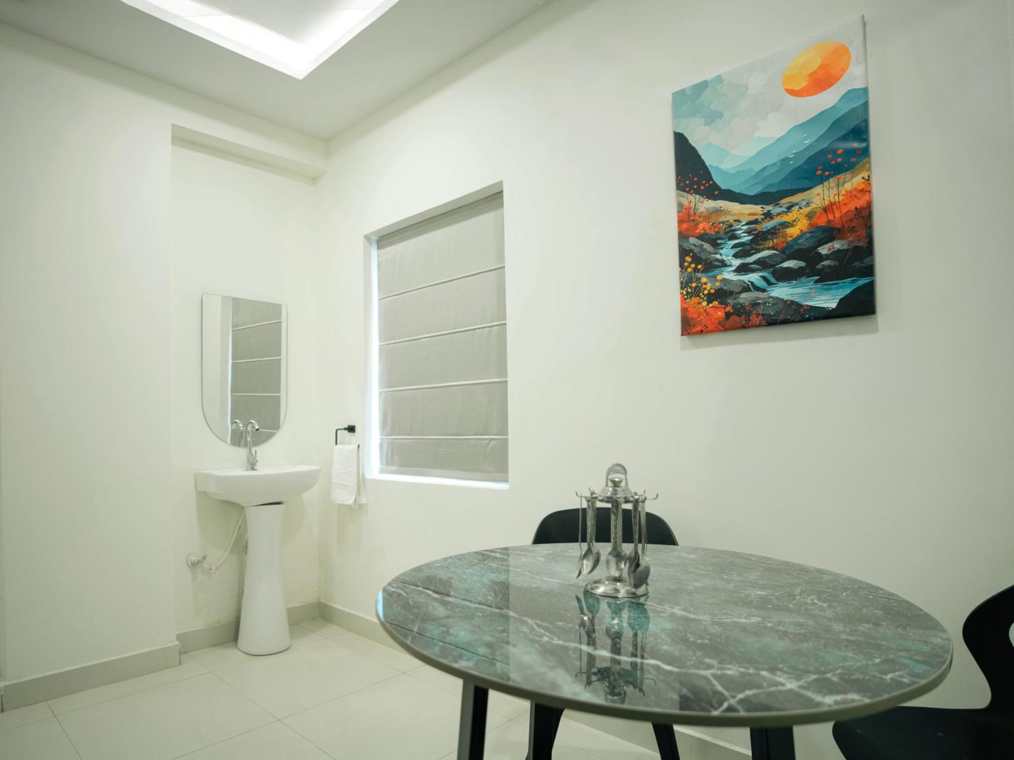 Hotel Euphoria Airport Zone Hyderabad Exterior foto