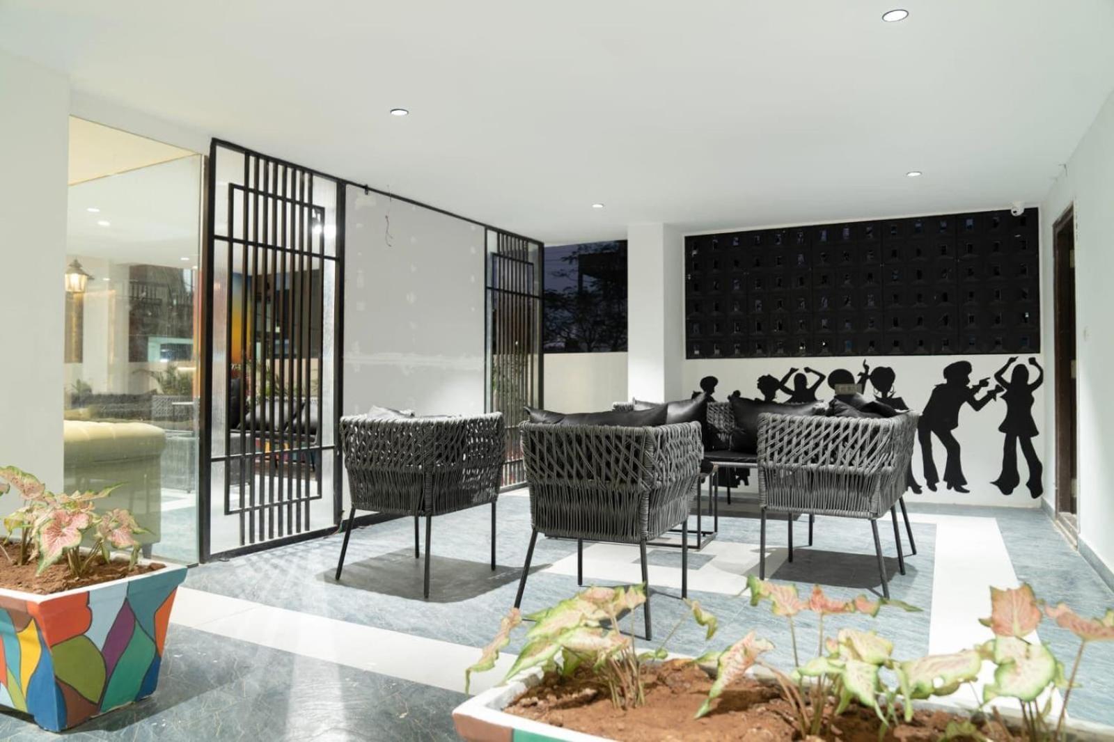 Hotel Euphoria Airport Zone Hyderabad Exterior foto